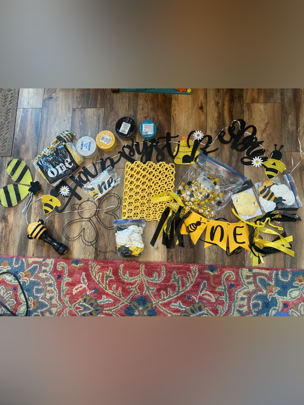 Bee-Themed First Birthday Party Decoration Kit - Outfit, banners